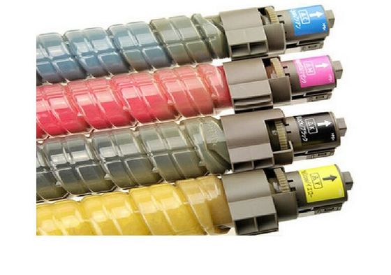 Cartouche de toner Ricoh conçue pour les imprimantes SPC810 811, offrant une capacité de toner complète et une puce avec des matières premières de qualité AAA